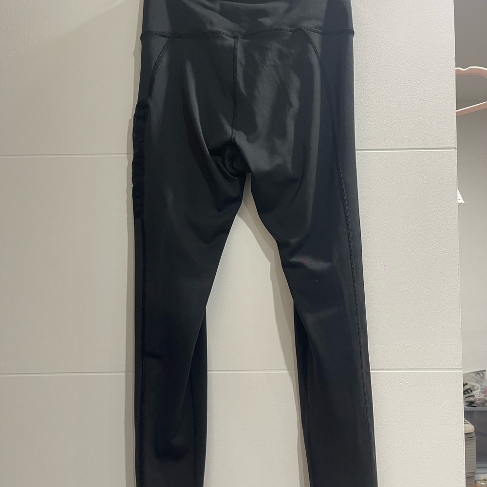Brand new Adidas leggings in black no tags size Small with pockets - Picture 5 of 5